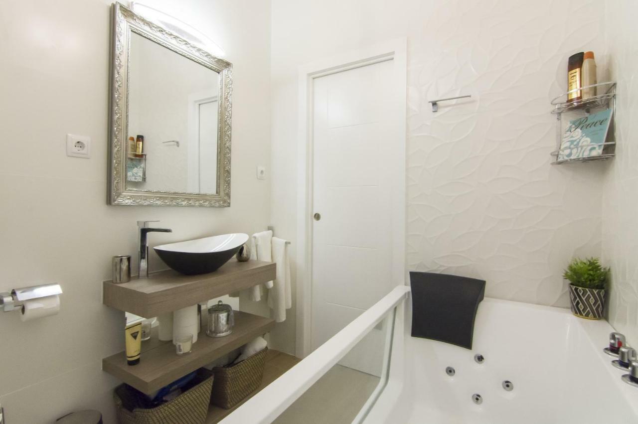 Sol Luxury Suites Madrid Esterno foto