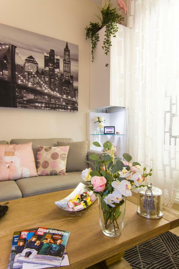 Sol Luxury Suites Madrid Esterno foto
