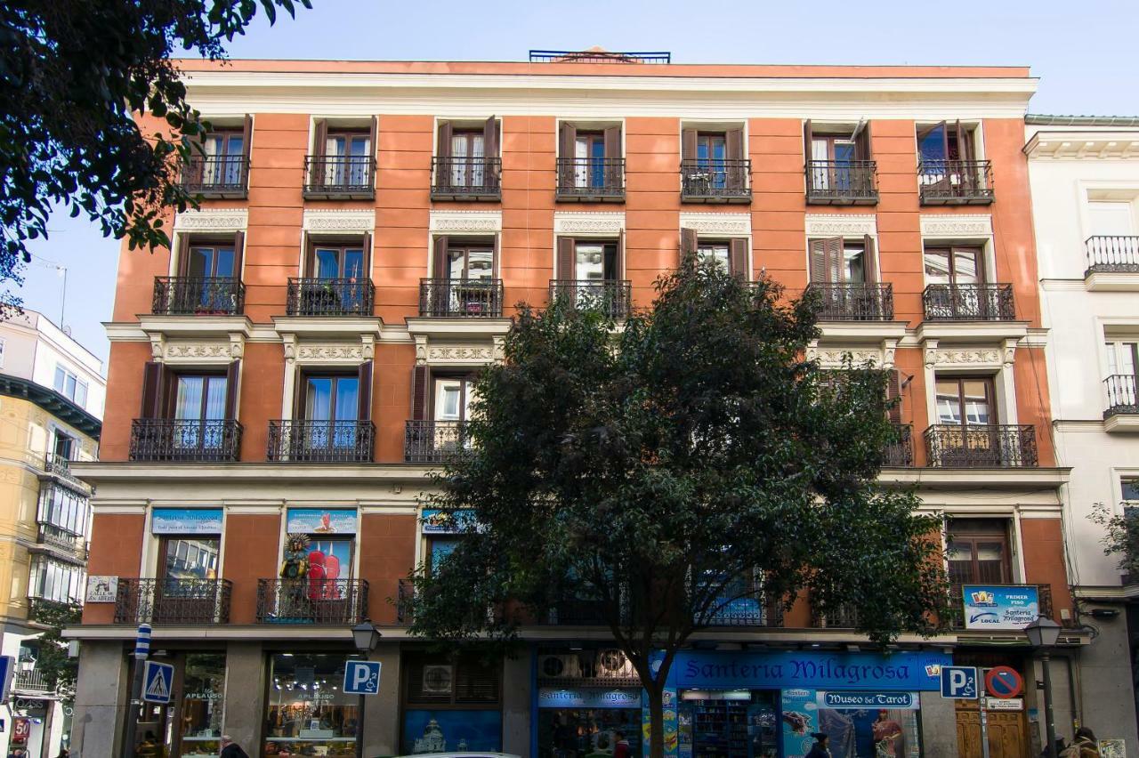 Sol Luxury Suites Madrid Esterno foto