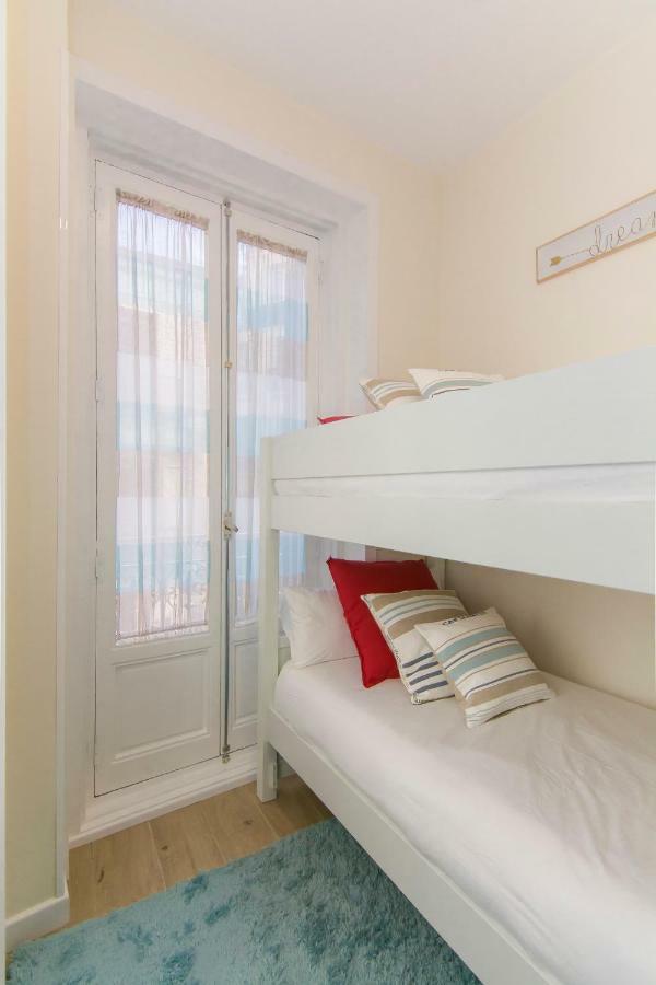 Sol Luxury Suites Madrid Esterno foto
