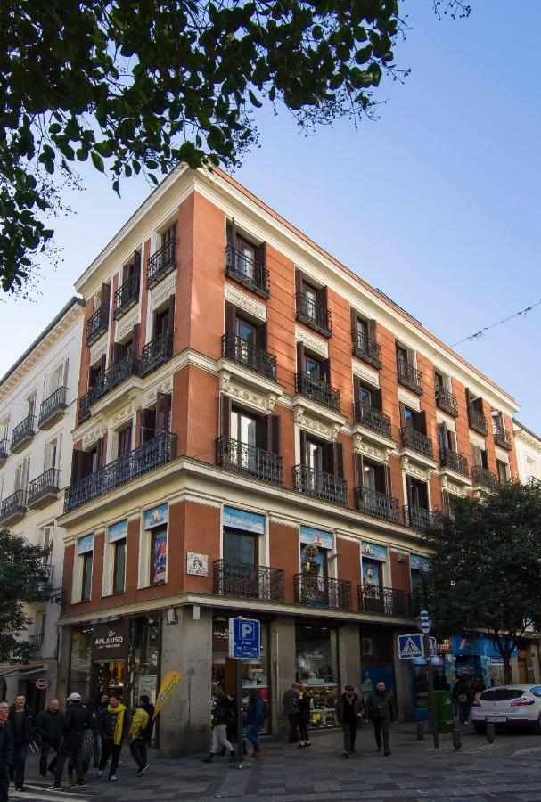Sol Luxury Suites Madrid Esterno foto