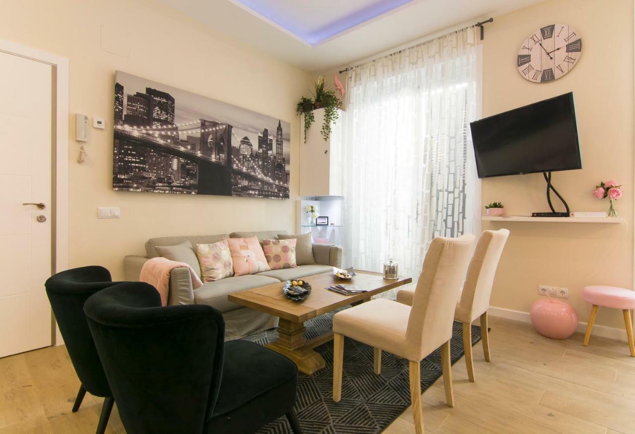 Sol Luxury Suites Madrid Esterno foto