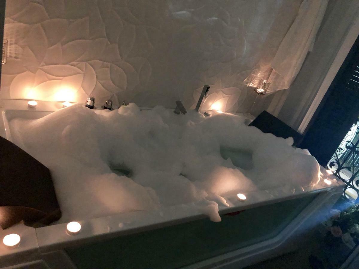 Sol Luxury Suites Madrid Esterno foto