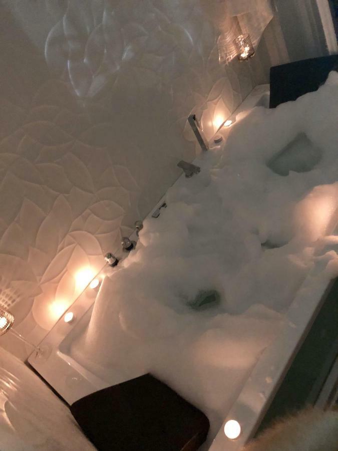 Sol Luxury Suites Madrid Esterno foto