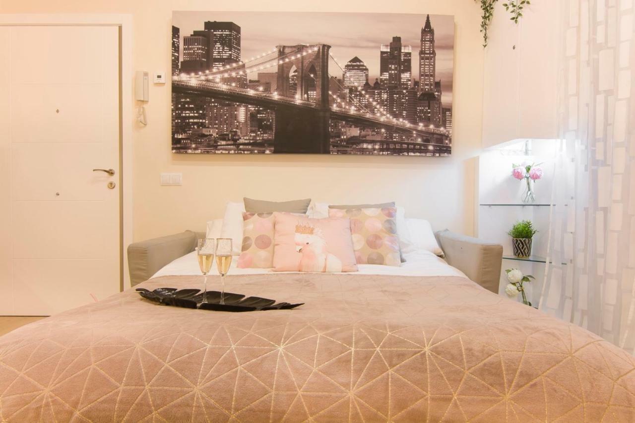 Sol Luxury Suites Madrid Esterno foto